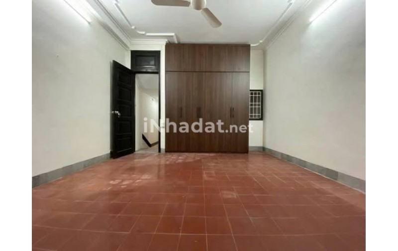 CHO THUÊ NHÀ , 5 TẦNG, PHỐ KIM HOA, XÃ ĐÀN, ĐỐNG ĐA, SÀN GỖ
