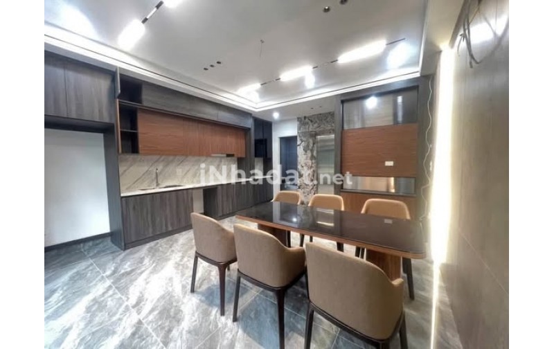 BÁN NHÀ PHỐ TRẠM- LONG BIÊN- XÂY MỚI CÓ THANG MÁY GẦN CÔNG VIÊN THOÁNG MÁT
