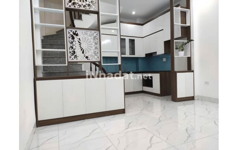 CHO THUÊ NHÀ MỚI XÂY -ĐÊ TRẦN KHÁT CHÂN- HAI BÀ TRƯNG- 5 TẦNG ĐẸP LUNG LINH