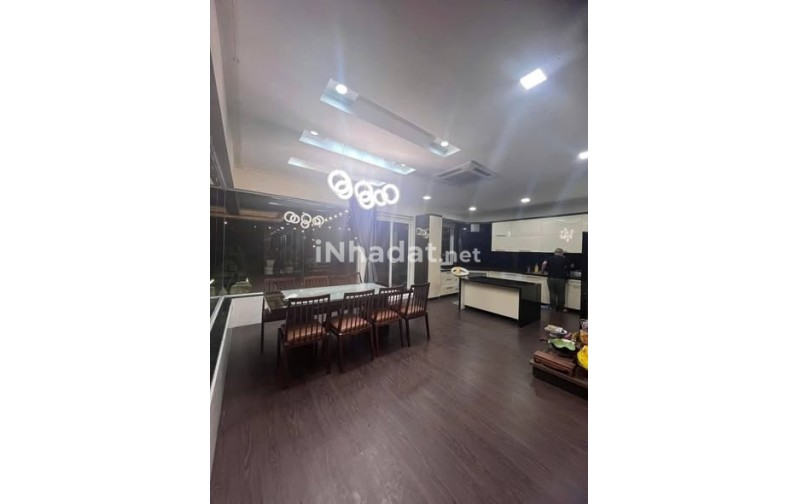 CHO THUÊ CĂN HỘ PENTHOUSE -THANH NHÀN- HAI BÀ TRƯNG- DIỆN TÍCH RỘNG CÓ SÂN VƯỜN