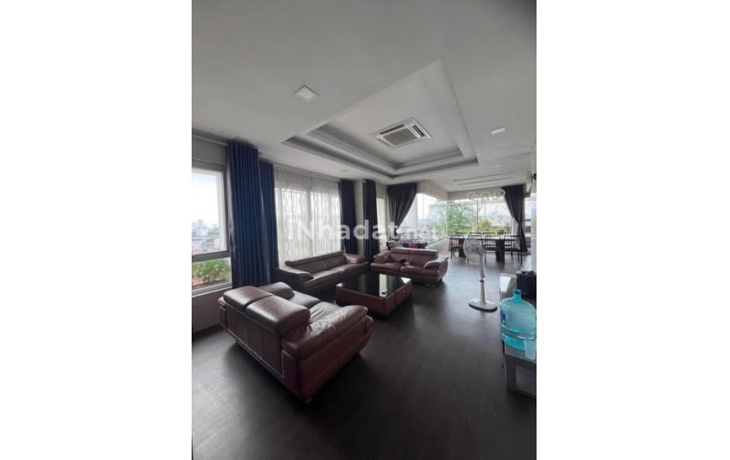 CHO THUÊ CĂN HỘ PENTHOUSE -THANH NHÀN- HAI BÀ TRƯNG- DIỆN TÍCH RỘNG CÓ SÂN VƯỜN