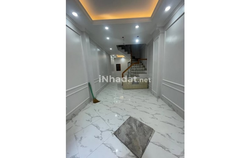 CHO THUÊ NHÀ NGUYÊN CĂN ,4 TẦNG NGÕ , XUÂN PHƯƠNG, GIÁ 10 TRIỆU/THÁNG