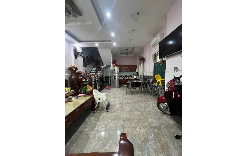 BÁN NHÀ GÓC 2 MẶT HẺM LÂM VĂN BỀN, QUẬN 7, 3 PHÒNG NGỦ, XE HƠI TRÁNH NHAU