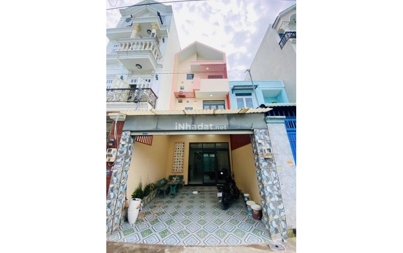 BÁN NHÀ THẠNH LỘC 15, QUẬN 12, 3 TẦNG, SÂN Ô TÔ, HẺM 7 CHỖ