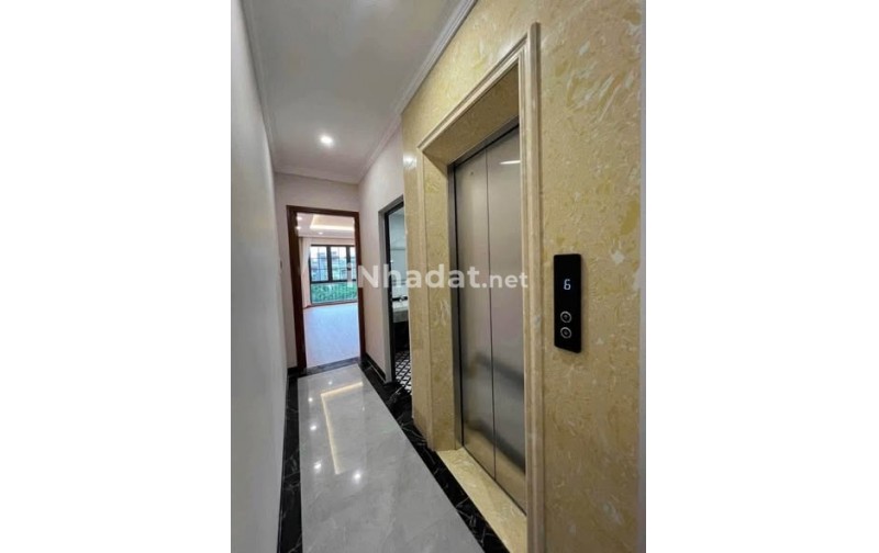 CHO THUÊ NHÀ MẶT PHỐ GẦN NGÃ TƯ SỞ THANH XUÂN BẢY TẦNG CÓ THANG MÁY