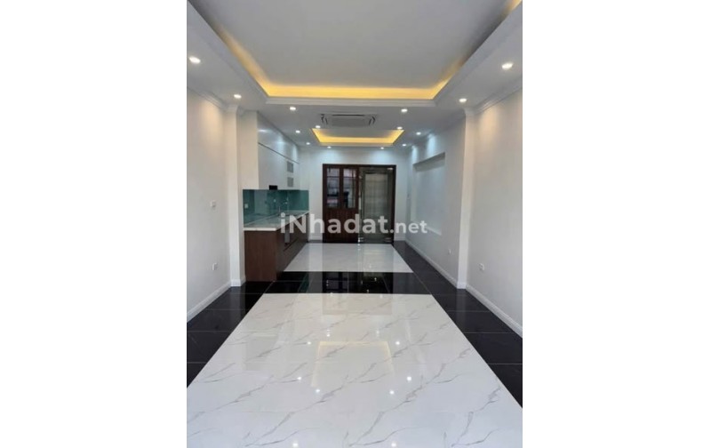 CHO THUÊ NHÀ MẶT PHỐ GẦN NGÃ TƯ SỞ THANH XUÂN BẢY TẦNG CÓ THANG MÁY