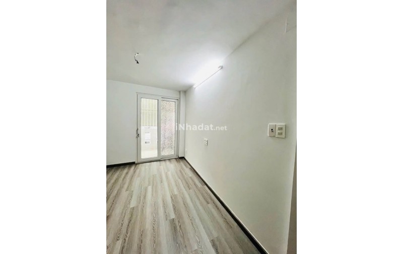 BÁN NHÀ TRẦN PHÚ, QUẬN 5, 4 TẦNG, 3 PHÒNG NGỦ, HOÀN CÔNG ĐẦY ĐỦ