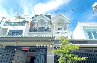 NHÀ ĐẸP ĐƯỜNG HUỲNH THỊ HAI - KẾT CẤU 4 TẦNG VỮNG CHÃI