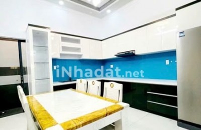NHÀ HUỲNH TẤN PHÁT - NHÀ BÈ  - 4 TẦNG, Ô TÔ ĐỖ CỬA