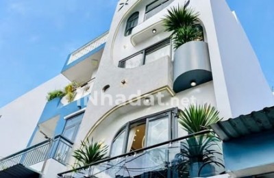 NHÀ 5 TẦNG HIỆN ĐẠI GẦN EMART PHAN HUY ÍCH - TẶNG FULL NỘI THẤT
