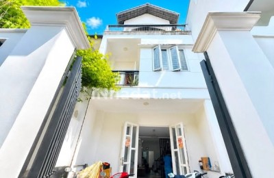 NHÀ TRƯỜNG SA-BÌNH THẠNH- 87M2 - SÁT QUẬN 1, KẾT CẤU 3 TẦNG