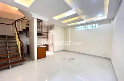CHO THUÊ NHÀ NGUYÊN CĂN- ĐỘI CẤN- ĐỐI DIỆN KHU VỰC TRUNG TÂM 5 TẦNG TIỆN LỢI