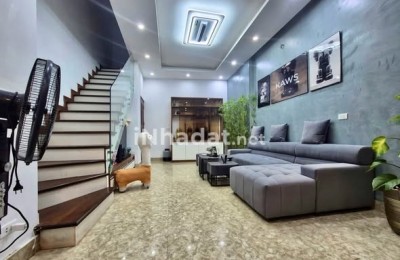 CHO THUÊ NHÀ NGUYÊN CĂN KHÂM THIÊN- ĐỐNG ĐA- VỊ TRÍ GẦN MẶT ĐƯỜNG LỚN