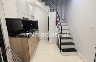 BÁN NHÀ LẠC LONG QUÂN- TÂY HỒ -DIỆN TÍCH NHỎ XINH BỐN TẦNG GIÁ BA TỶ