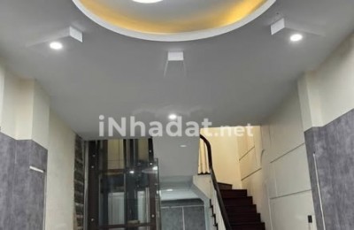 CHO THUÊ NHÀ, LIỄU GIAI, BA ĐÌNH, NĂM TẦNG RƯỠI, CÓ THANG MÁY VIP