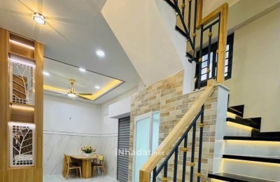 BÁN NHÀ HẺM XE HƠI MAI XUÂN THƯỞNG, QUẬN 6, 4 PHÒNG NGỦ, SÂN THƯỢNG