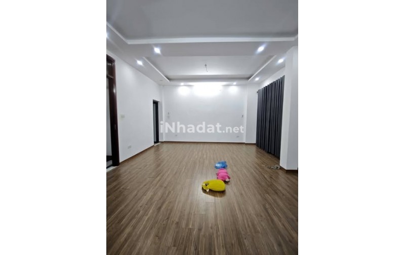 CHO THUÊ NHÀ NGUYÊN CĂN, KHU VỰC CẦU GIÁP TỨ, HOÀNG MA,I RỘNG RÃI