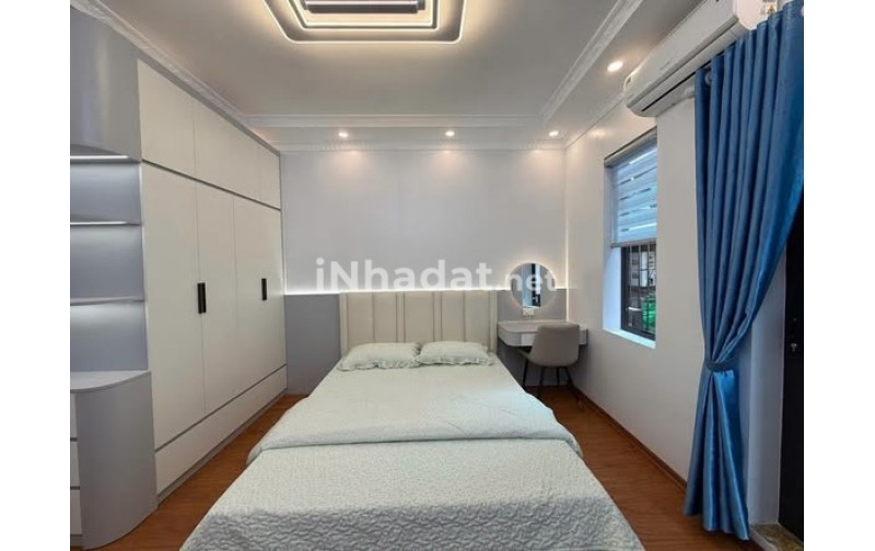 CHO THUÊ NHÀ,SÁU TẦNG, CÓ THANG MÁY ,HÀO NAM, ĐỐNG ĐA, FULL ĐỒ