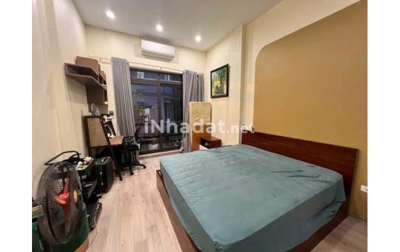 CHO THUÊ NHÀ, BỐN TẦNG, NGÕ LÃNG YÊN, HAI BÀ TRƯNG, Ô TÔ TRÁNH