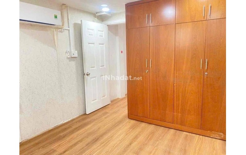 CHO THUÊ NHÀ HẺM XE HƠI BẾN VÂN ĐỒN, QUẬN 4, 2 PHÒNG NGỦ, GIÁ 15 TRIỆU