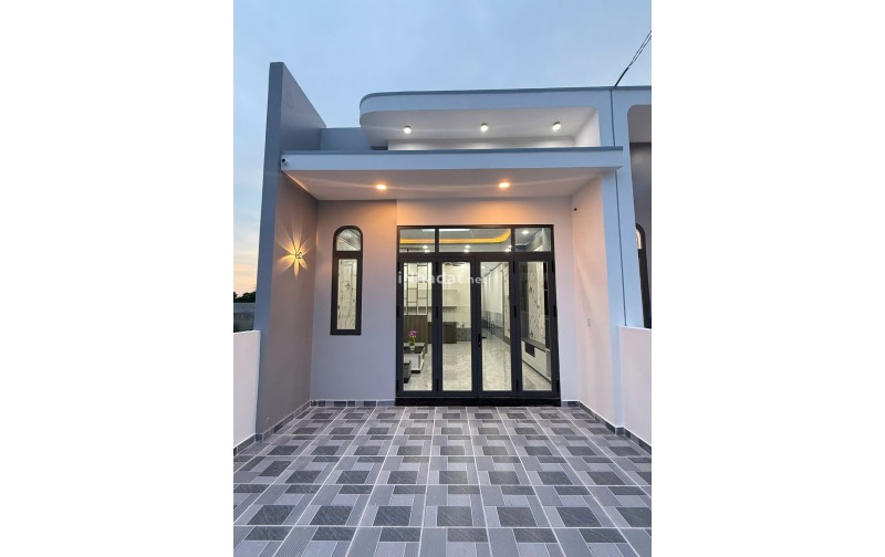 BÁN NHÀ MỚI BẾN CÁT, 2 PHÒNG NGỦ, ĐƯỜNG NHỰA 6M, GIÁ TỐT