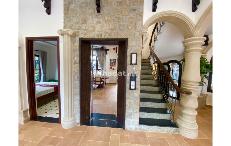 BÁN MONTARA VILLA, ĐÀ LẠT, 7PN, THANG MÁY, VIEW ĐỒI