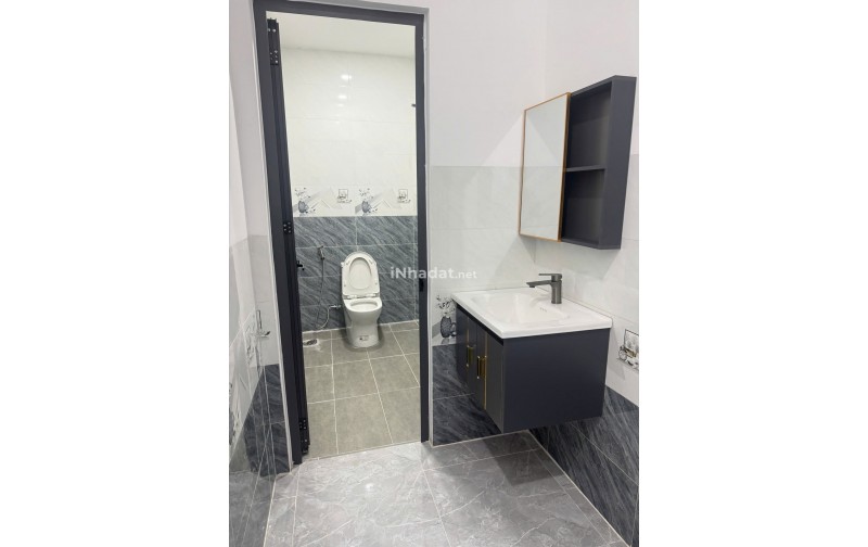 BÁN NHÀ MỚI BẾN CÁT, 2 PHÒNG NGỦ, ĐƯỜNG NHỰA 6M, GIÁ TỐT