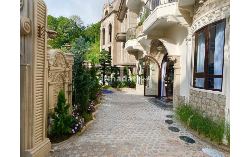 BÁN MONTARA VILLA, ĐÀ LẠT, 7PN, THANG MÁY, VIEW ĐỒI