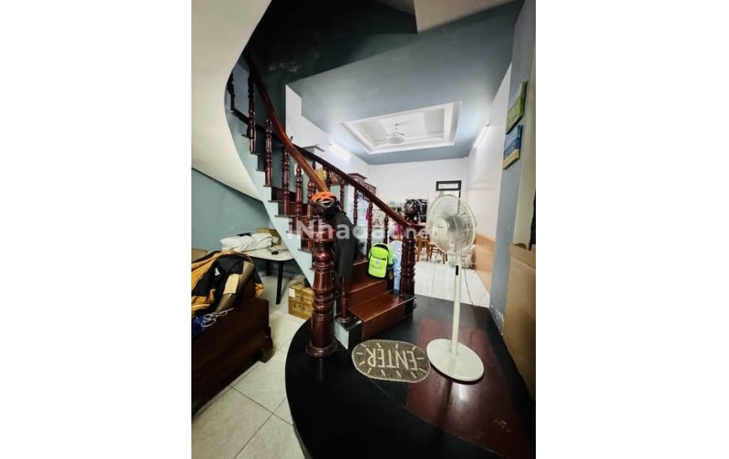 BÁN NHÀ PHÂN LÔ VIP PHAN HUY ÍCH, TÂN BÌNH, GẦN GA T3