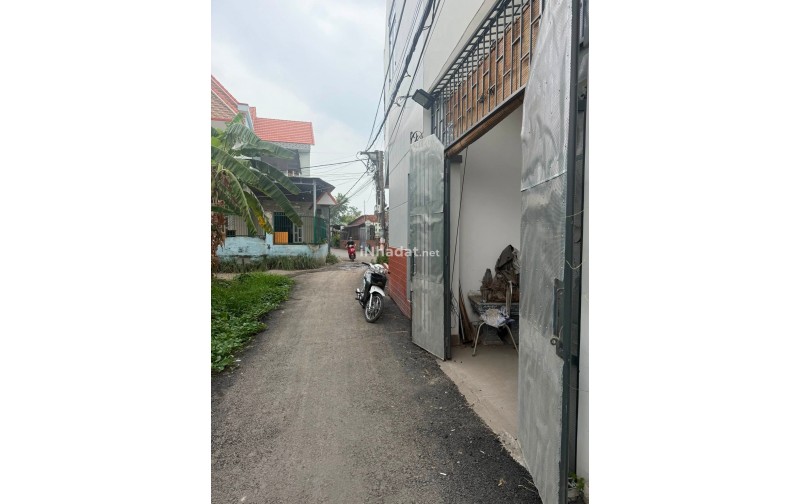 BÁN NHÀ TÂN VẠN, BIÊN HÒA, 2PN, GẦN CHỢ VÀ TRƯỜNG HỌC