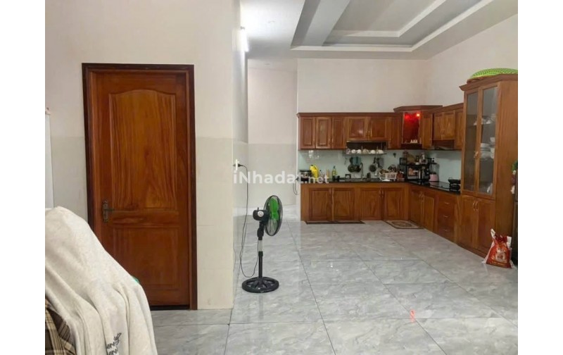 BÁN BIỆT THỰ PHÚ MỸ, THỦ DẦU MỘT, 5 PHÒNG NGỦ, SÂN 4 Ô TÔ