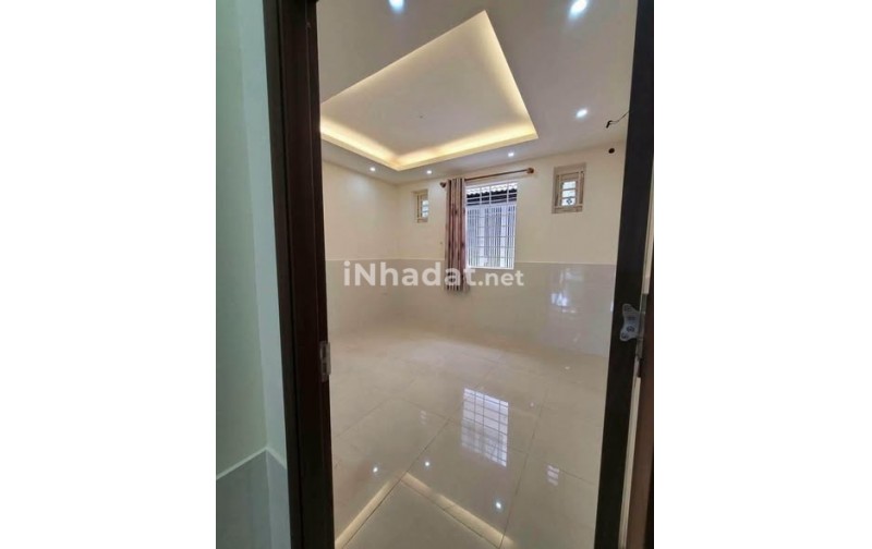 CHO THUÊ NHÀ HẺM XE HƠI-ÂU DƯƠNG LÂN -QUẬN 8- RỘNG RÃI
