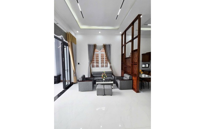 Bán Nhà Mái Thái Ninh Phú, Tây Ninh - 100m²– Giá 2,35 Tỷ