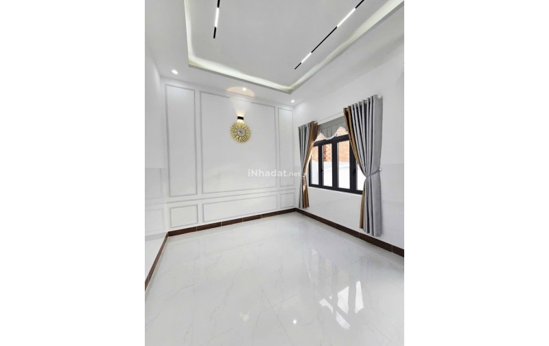Bán Nhà Mái Thái Ninh Phú, Tây Ninh - 100m²– Giá 2,35 Tỷ