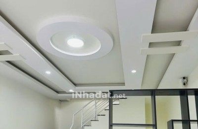 Bán Nhà Trương Văn Hoàn, Đà Lạt -50m².– Giá 2,58 Tỷ