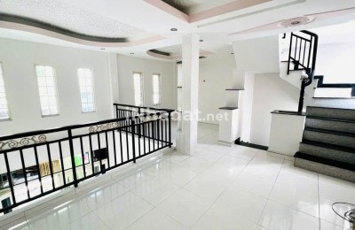 BÁN NHÀ QUẬN TÂN PHÚ - ĐƯỜNG LÊ TRỌNG TẤN - 42M2 - 3 TẦNG - NGANG 6M - HẺM 3M, CÁCH 20M XE HƠI QUAY ĐẦU - NGAY ĐẠI HỌC CÔNG THƯƠNG - CHỈ 5.1 TỶ TL